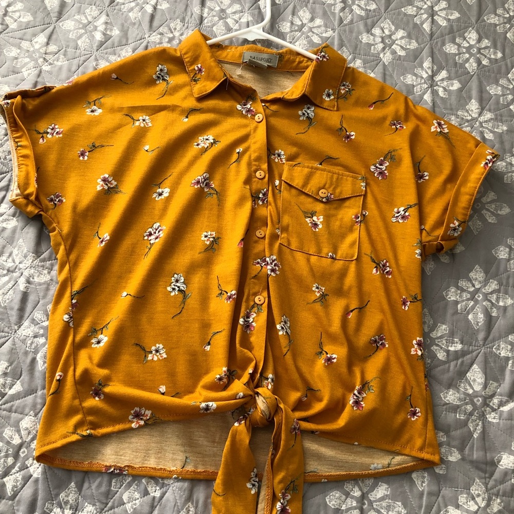 Size Medium top